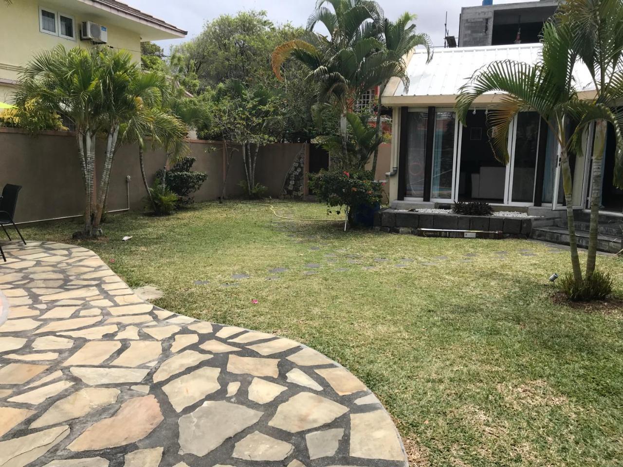 H&K Villa Blue Bay Extérieur photo